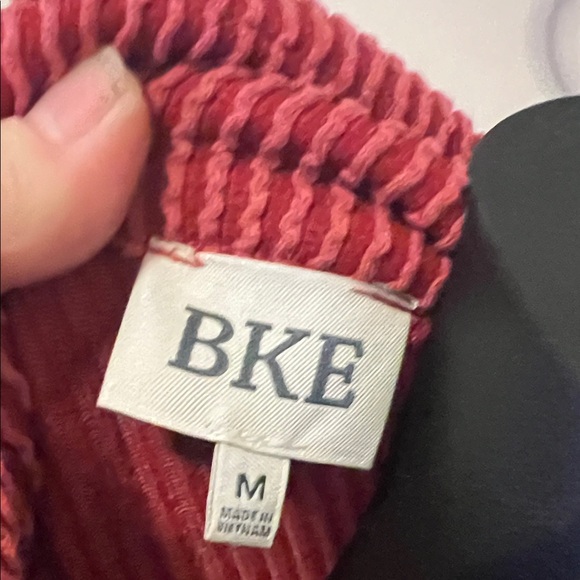 BKE Red Ribbed Knit Top - Picture 2 of 5